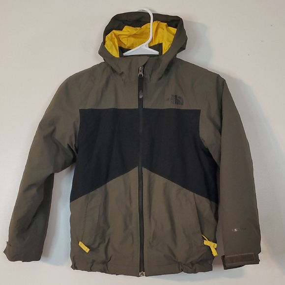 The North Face Boys Clement Triclimate Jacket Size 7-8 DryVent
